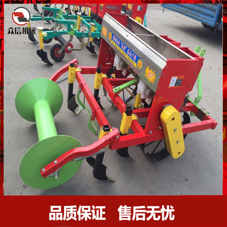 四轮车带起垄花生播种机2行4行花生精播施肥起垄一体机6行现货