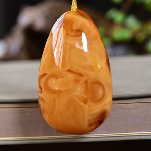 Natural old wax beeswax water drop pendant full jujube red old flower wax pendant weighs about 34.2 grams, with a total weight of about 43.1 grams