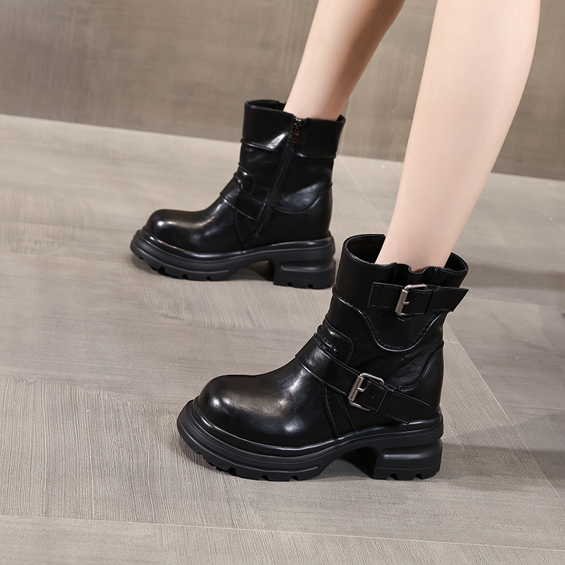 Giày boot Martin nữ đế dày tăng chiều cao khóa cài nhỏ kiểu Anh — màu đen