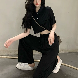 女式T恤;连衣裙;女式卫衣