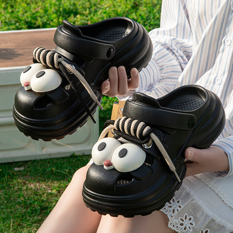 Women's Clogs for Outdoor Wear, Summer 2026 New Fashion Cute Big-Eye Thick-Soled Height-Increasing Beach Sandals for Women