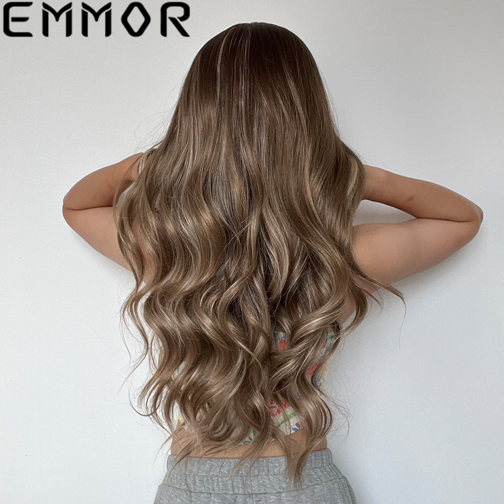 Amazon europeo y americano blanco peluca punto medio teñido degradado gris marrón largo pelo rizado fibra química peluca completa cabeza cubierta pelucas