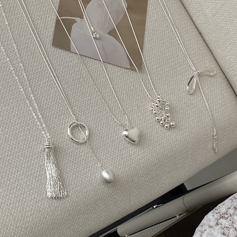Korean Blogger's Same Style Ins Style Series Bow Necklace Women's Design Elegant Long Grape Bunch Sweater Chain Korean Blogger's Same Style Ins Style Series Bow Necklace Women's Design Elegant Long Grape Bunch Sweater Chain