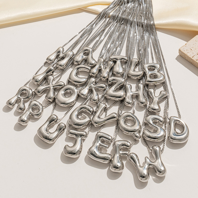 12g Weight Vacuum Plating Gold Plating Process White Gold Plated Plating Material Copper Pendant Material Pendant Necklace Classification Copper Chain Material 1 Piece Quantity Daily Occasion Copper Material Letter Pattern Women's Gender Plating Design Basic Style Copper White Gold Plated Basic Plating Letter Pendant Necklace 无