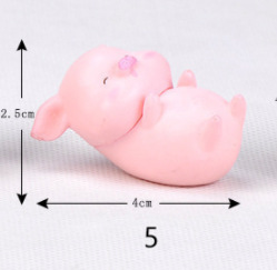 Heo con mũ vàng, tiểu cảnh rêu, trang trí bàn làm việc, xe, tiểu cảnh sáng tạo (z-CJ-459)