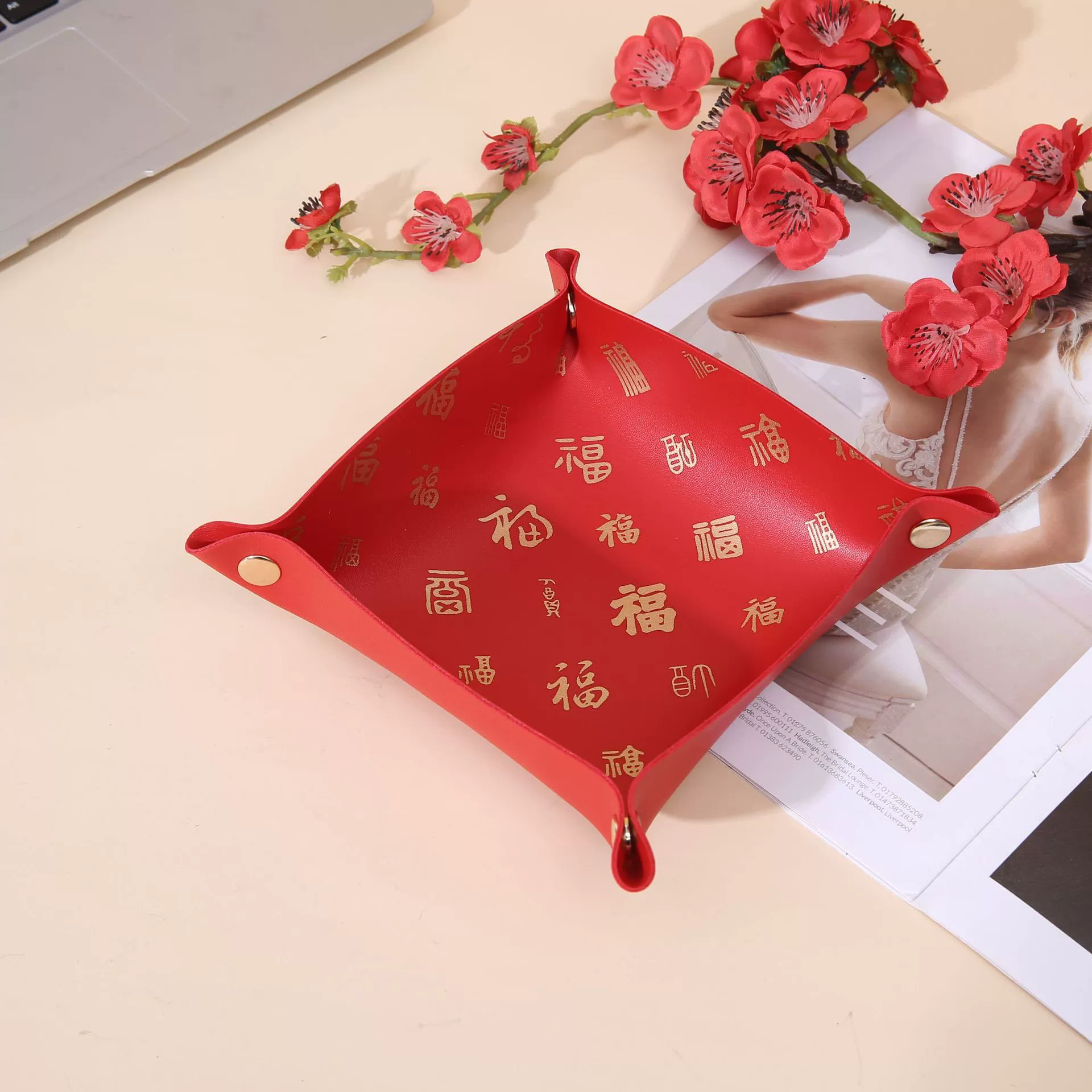 Подставка для стола из кожи G — стиль Nordic INS, 15x15/20x20/25x25 см, хранит ключи, косметику и украшения