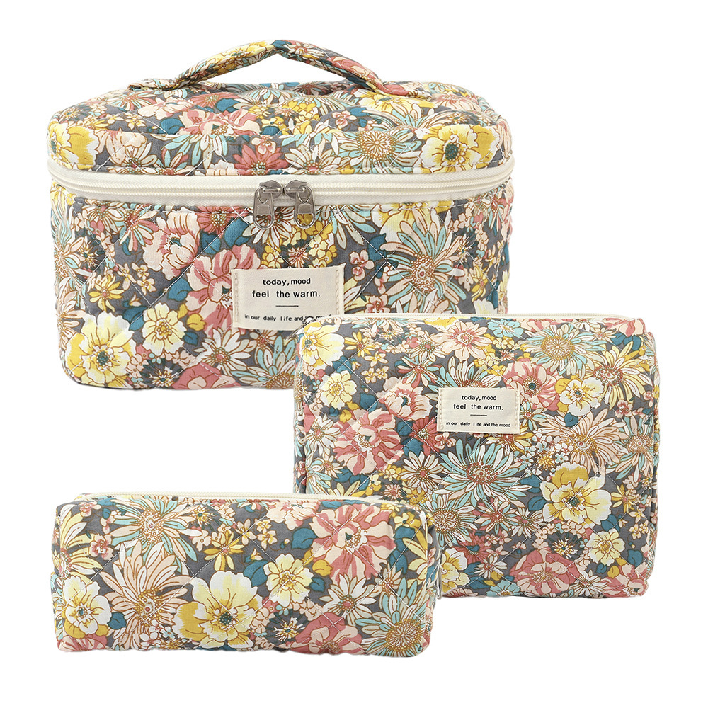 Bolsos de maquillaje portátiles de gran capacidad, pequeñas flores trituradas, acolchados portátiles, algodón, flores encantadoras, estudiantes viajeros