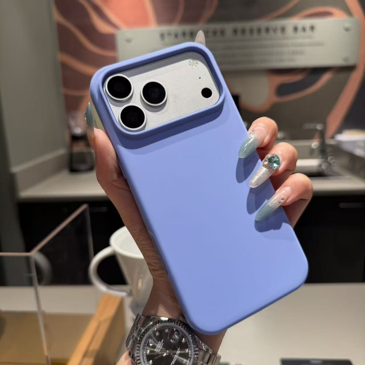 Funda de Silicona Líquida para iPhone 17 Pro Max 15 con Succión Magnética y Anti-caída