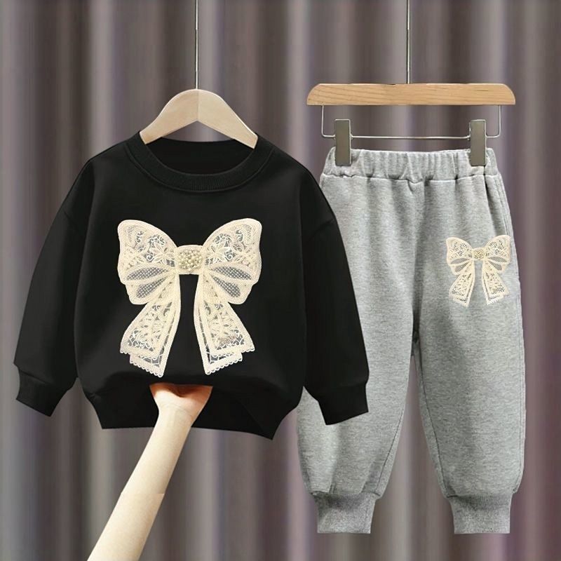 레이스 매듭 블랙 스웨트셔츠 + 레이스 매듭 그레이 팬츠