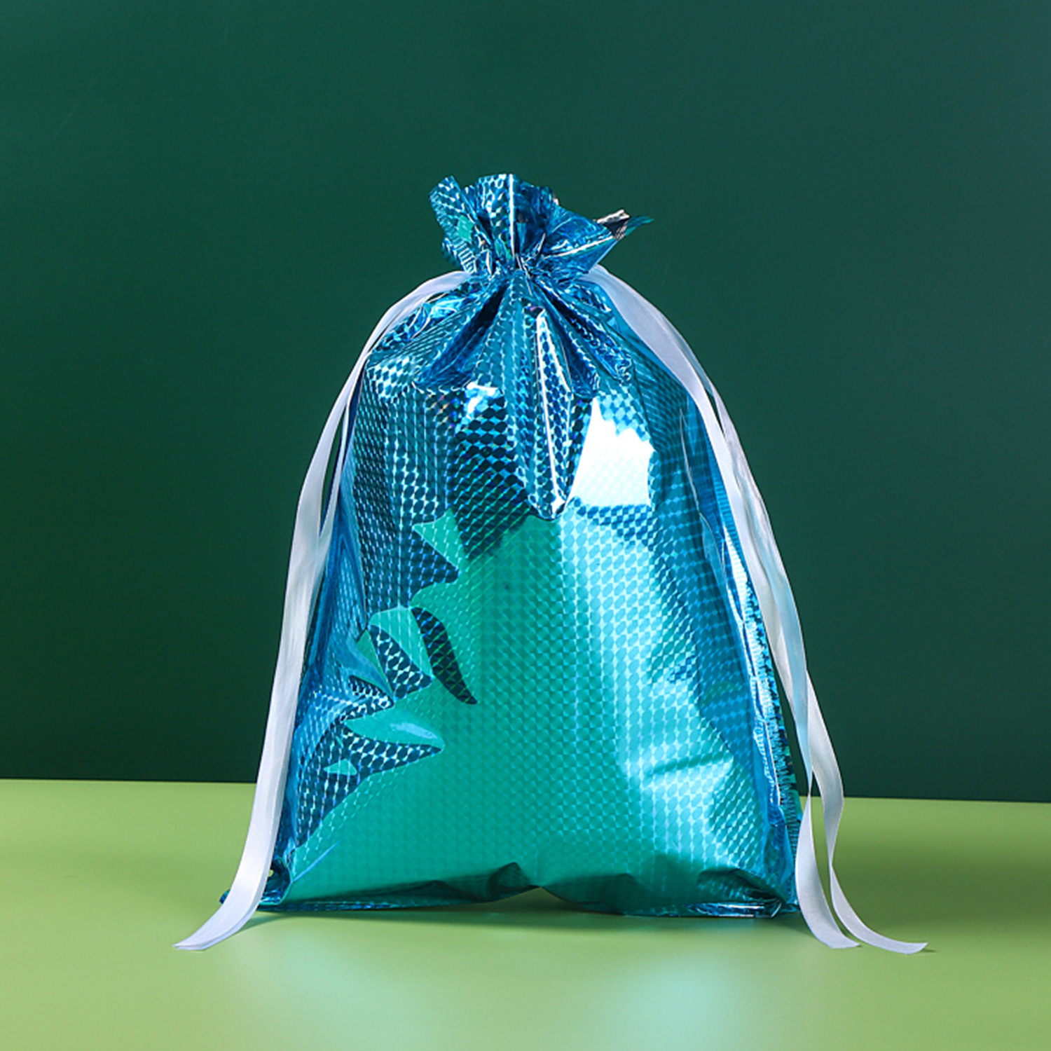 Inventario de cinta de cuerda de dibujo bolsas de dulces de plástico bolsas de regalo frescas bolsas de láser bolsas de regalo Navidad
