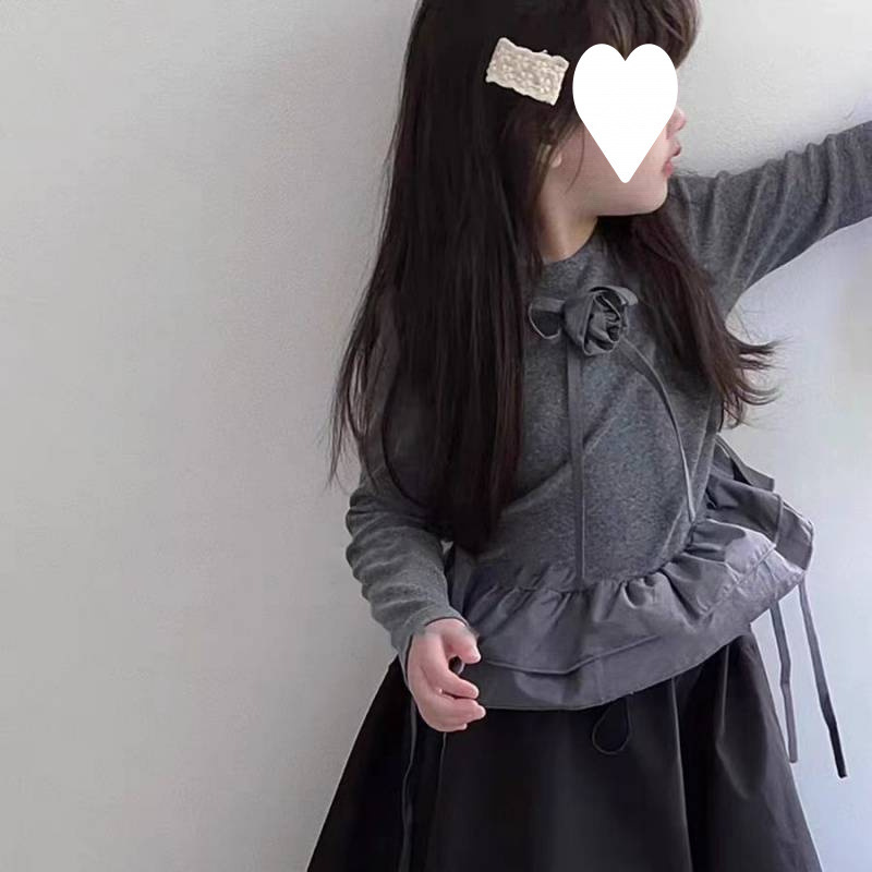 子供服の秋服の子供の上着の底のシャツの2024の新型の女の子の韓国系はハスの葉の辺の長袖のtシャツをつなぎ合わせます。|undefined