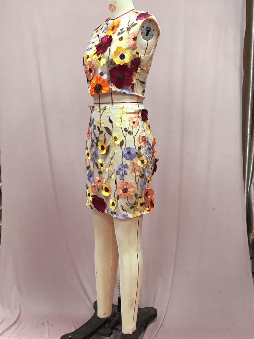 Spring Women Skirt High Grade Embroidered Crocheted Sleeveless Short Top Sheath Skirt Set Two Piece Set