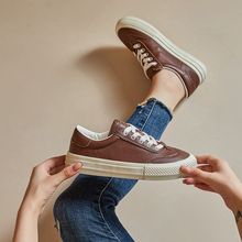 2025�������f�ٴ�ŮЬӢ���L��Ƥ�A�^ܛ�����eЬƽ����ЬС��Ь