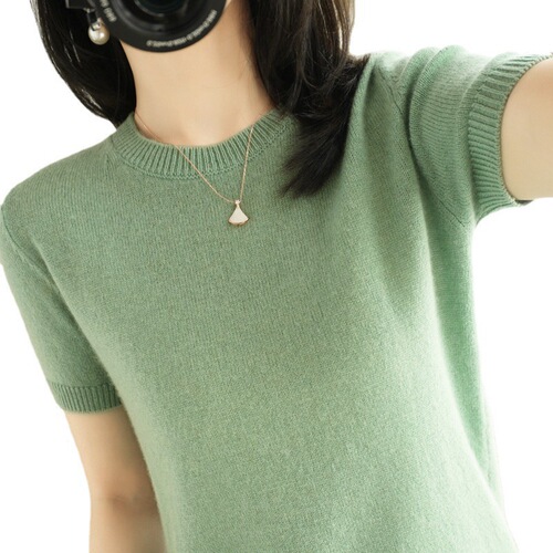 New knit short-sleeve loose T-shirt, layered with sweater, non-cashmere base shirt, suitable for spring and summer, short-sleeve top