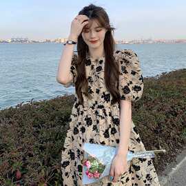 法式复古碎花气质时尚泡泡袖连衣裙女夏季新款高腰显瘦中长裙跨境