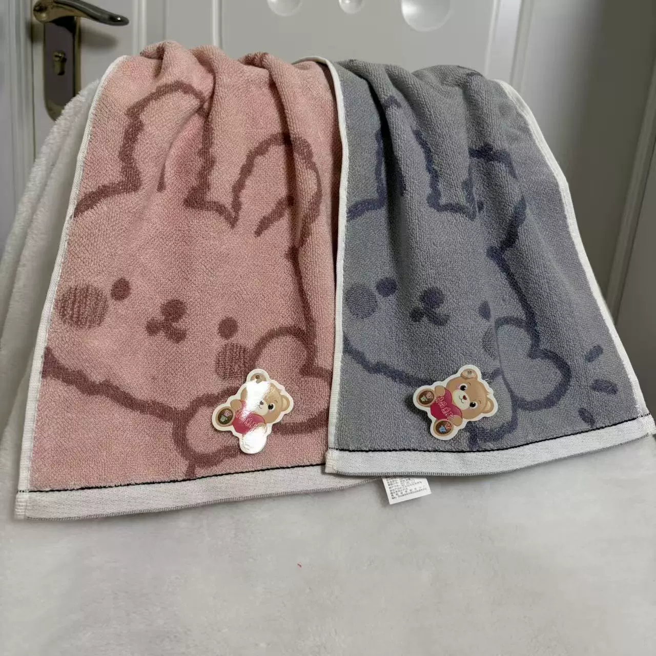 Маленькое плотное жаккардовое полотенце из чистого хлопка, для домашнего использования, не линяет, хорошо впитывает воду, детское полотенце, с милым мультяшным дизайном.