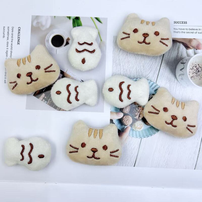 Cute Plush Kitten Brooch Doll DIY Cartoon Fish Hole Shoe Accessories Shoe Decoration Clothing Accessories Figurine