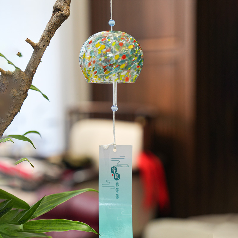Decoración del hogar de estilo japonés campanas de viento Jianghu adornos de dormitorio de estilo japonés hecho a mano regalo de campana para niñas lindo colgante