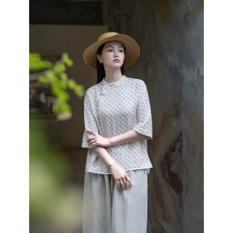 Chinese Zen-Style Tea Clothing, Summer Thin Retro Cotton and Linen Polka Dot Print, Age-Reducing Round Neck Casual Short-Sleeved Improved Shirt Chinese Zen-Style Tea Clothing, Summer Thin Retro Cotton and Linen Polka Dot Print, Age-Reducing Round Neck Casual Short-Sleeved Improved Shirt