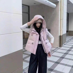 2025 Winter Hooded Vest for Women with Large Pockets, College Style, White Duck Down, Fluffy Short Fashion Vest
