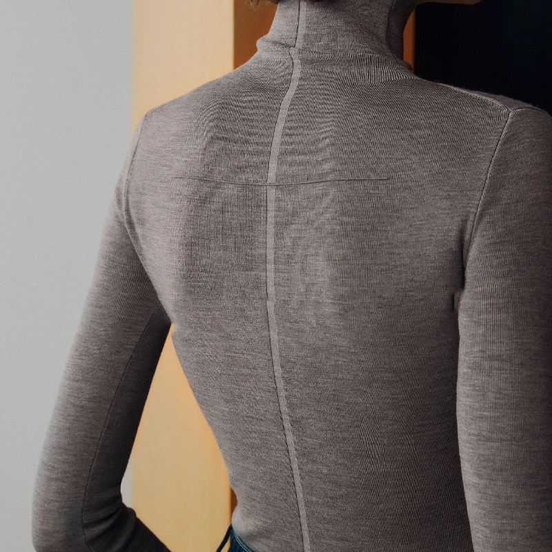 Back cross base King 160s gold wool TEC washable knitted bottoming shirt Back cross base King 160s gold wool TEC washable knitted bottoming shirt
