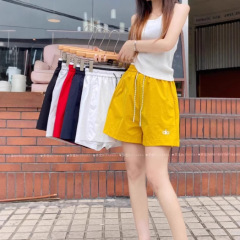 新しいデザインの文字刺繍無地多用途カジュアルパンツ女性の夏のハイウエストスリムワイドレッグパンツショートパンツ