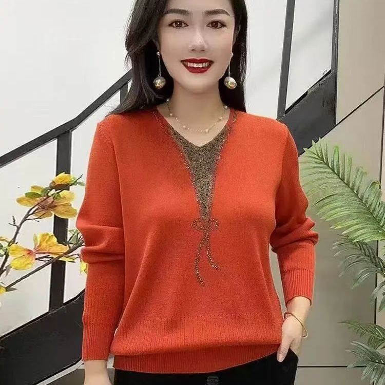 Spring and Autumn Knitted Sweater for Middle-Aged and Elderly Women, Loose Plus-Size Fashion Slimming Base Shirt Top for Women
