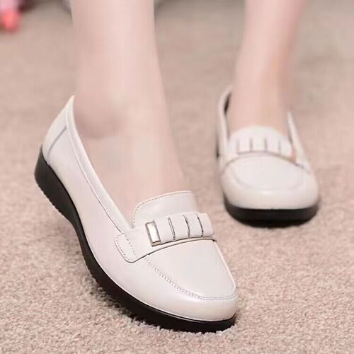 Spring and Summer Mother's Shoes Soft Sole Open-Back Airy Women's Single Shoes Middle-Aged Leather Shoes Breathable Flat Women's Shoes Hole Shoes