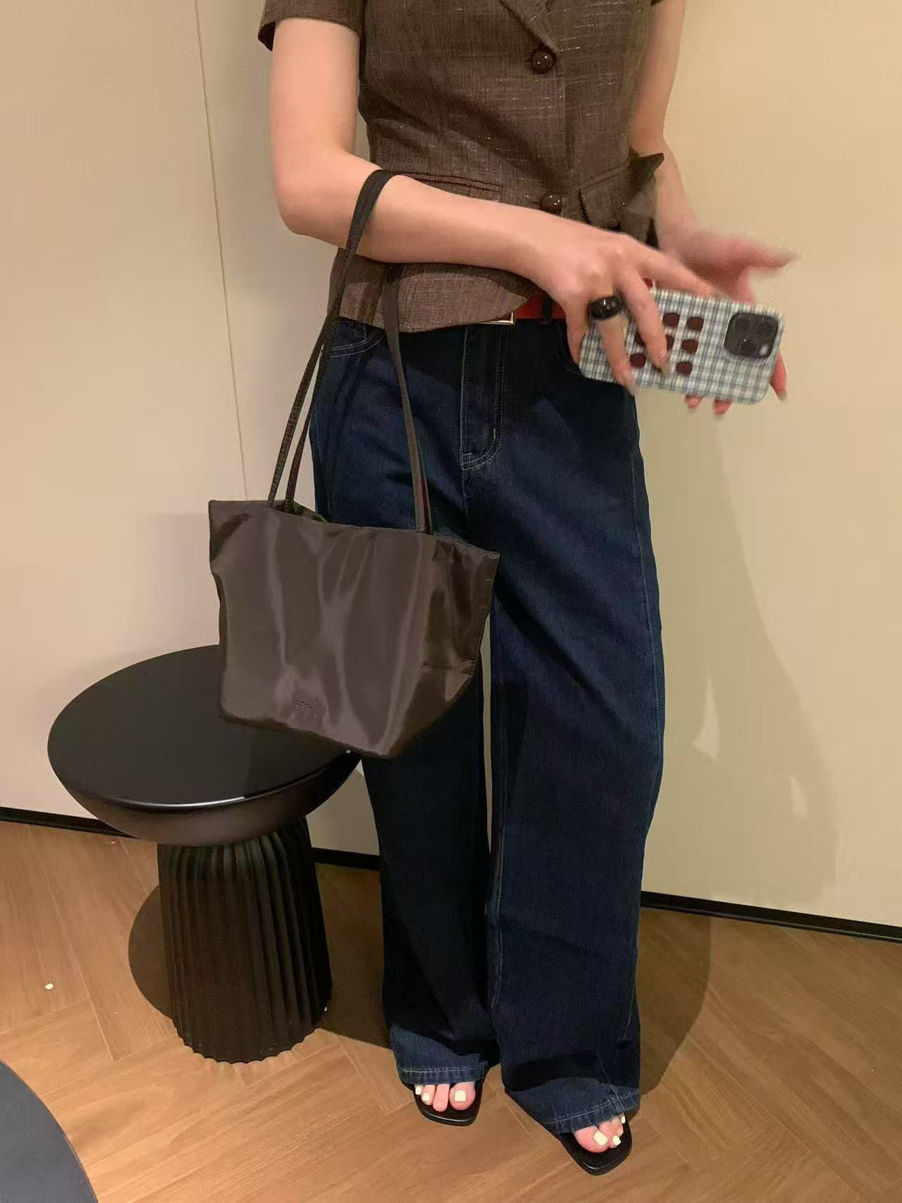 Korean Style Nylon Market Tote Bag For Women - Versatile Lightweight Commuter Bag, Large Capacity Shoulder Bag, Underarm Bucket Bag - Thumbnail 6