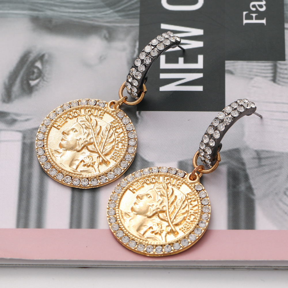 Fashion Round Coin Embossed Portrait Diamond-studded Earrings display picture 6