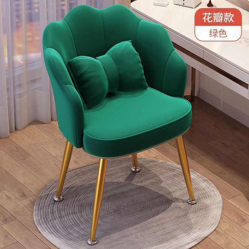 Petal de cuatro piernas - verde oscuro - piernas doradas - almohada de entrega