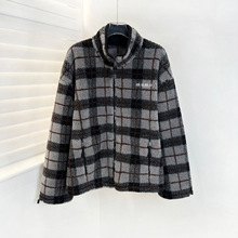 ߰汾M25¿WԺLyuqëŮůٴ