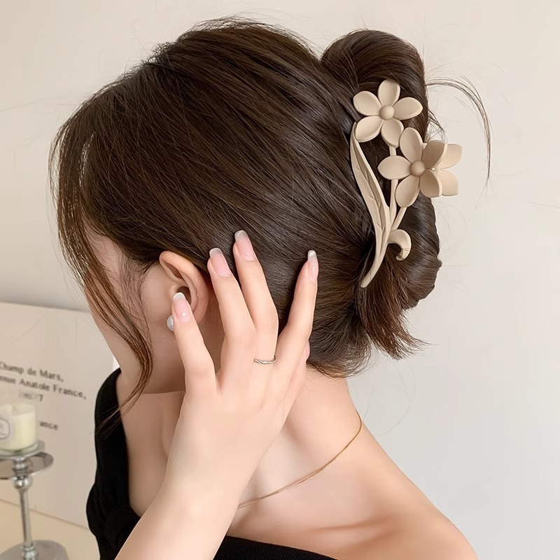 ミルクコーヒー色の大きなサメのヘアピン、フェミニンでシンプルなヘアピン、後頭部のヘアアクセサリー、ファッション卸売|undefined