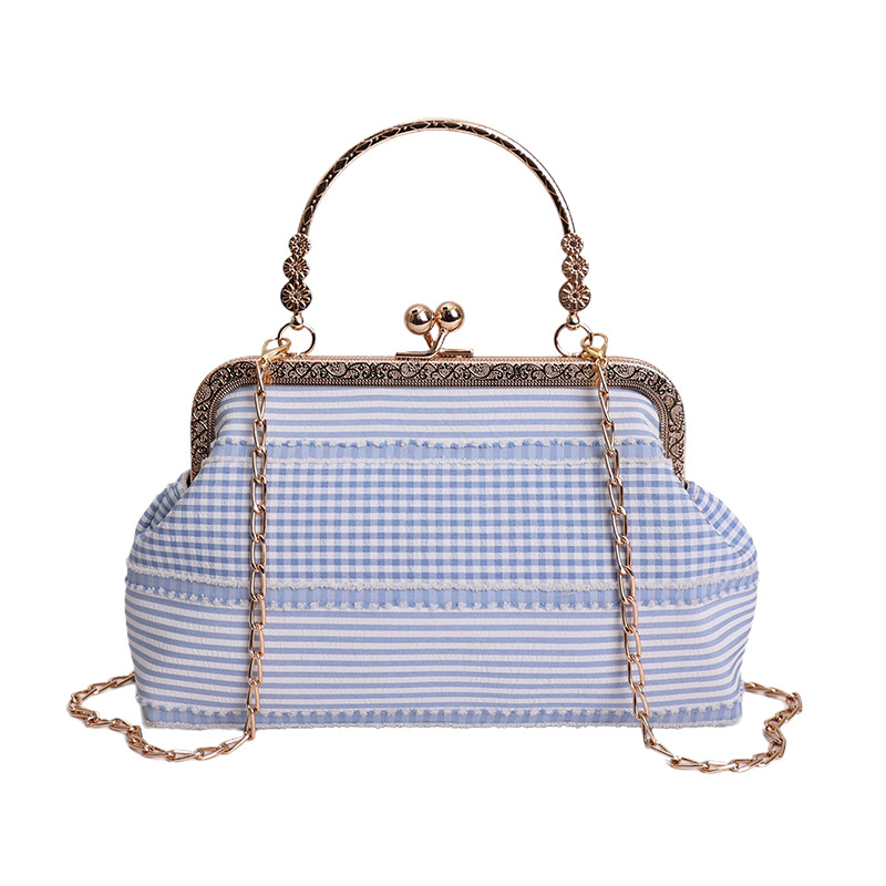 Elegante pochette da sera con diamanti e catena donna_voghion.com