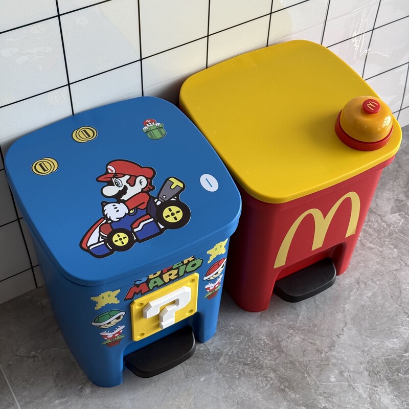 マリオ かわいいゴミ箱 家庭用 リビングルーム 寮用 ユニバーサル 蓋付き 高価値 大容量 足踏み式トイレ|undefined