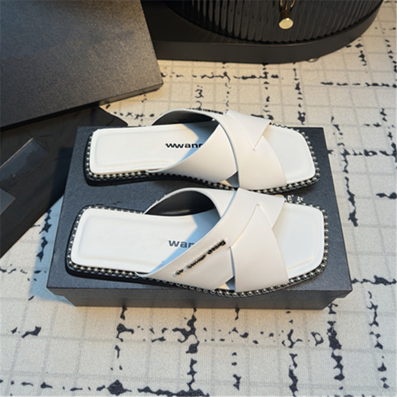 Quality Shoes Niche Summer New Flat Cow Print Versatile Clip Sandals Square Toe Beaded Outdoor Flip-Flops For Women_vogvips.com