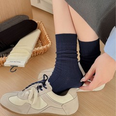 藏青袜子女纯棉中筒袜春秋韩系ins潮细条纯色长袜配德训鞋堆堆袜