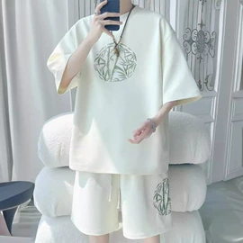 男式休闲裤;男式T恤;男式牛仔裤