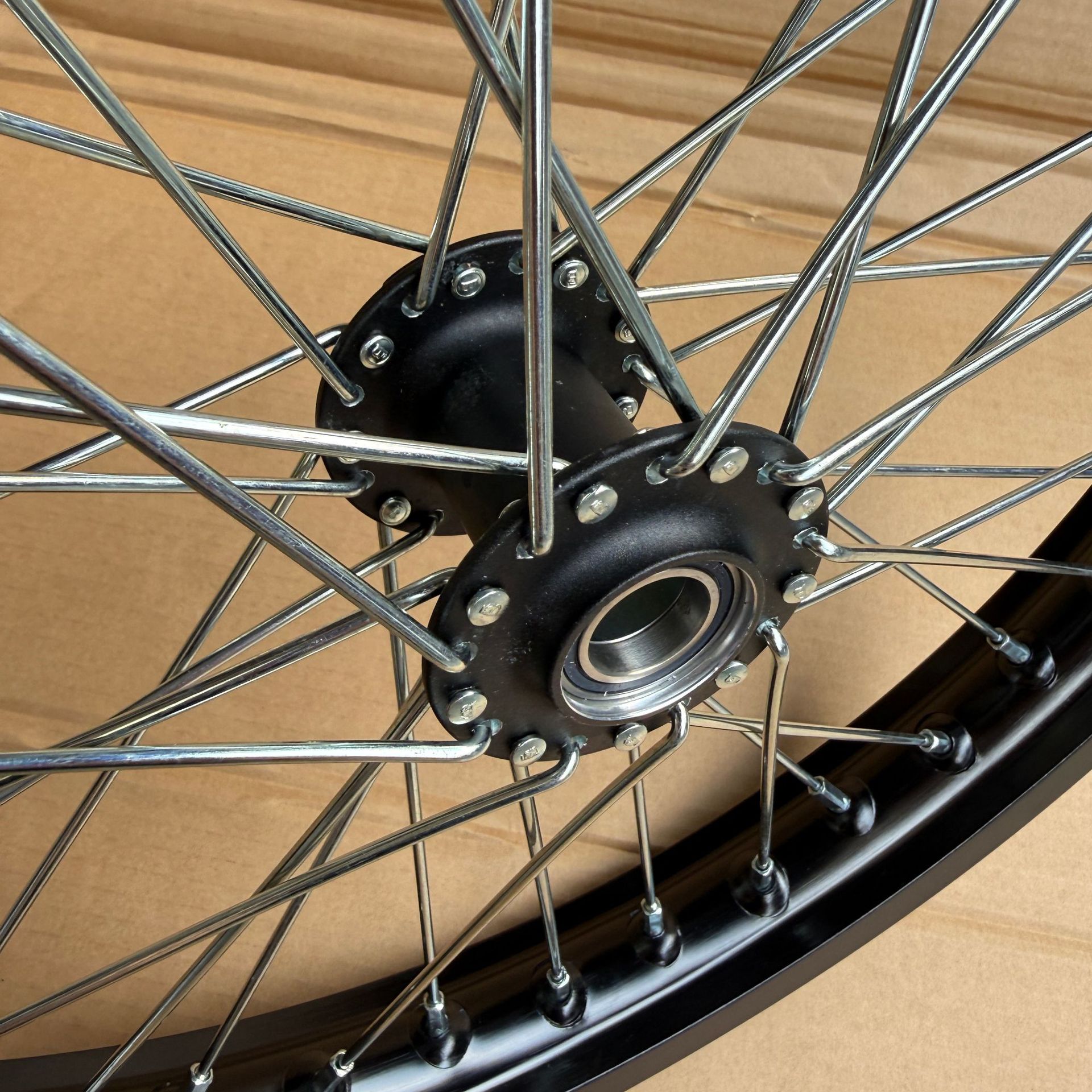 Suitable for Sur-Ron Light Bee modified front 1.60-17 wheel hub assembly, Sur-Ron Light Bee X universal rear wheel set
