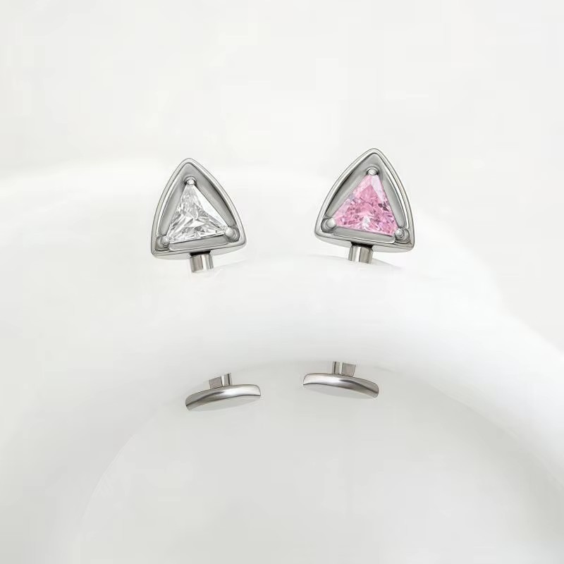 Piercing cartilagine con filettatura interna orecchini chic_voghion.com