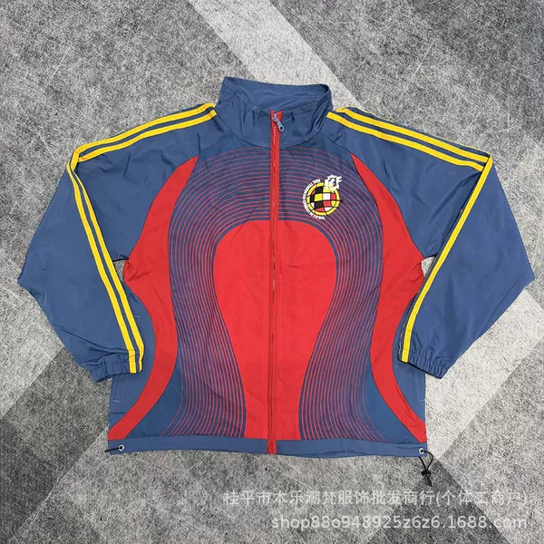 Football jacket, Spanish classic red with green, casual waterproof windbreaker, double-layer training jacket for men, cross-border wholesale