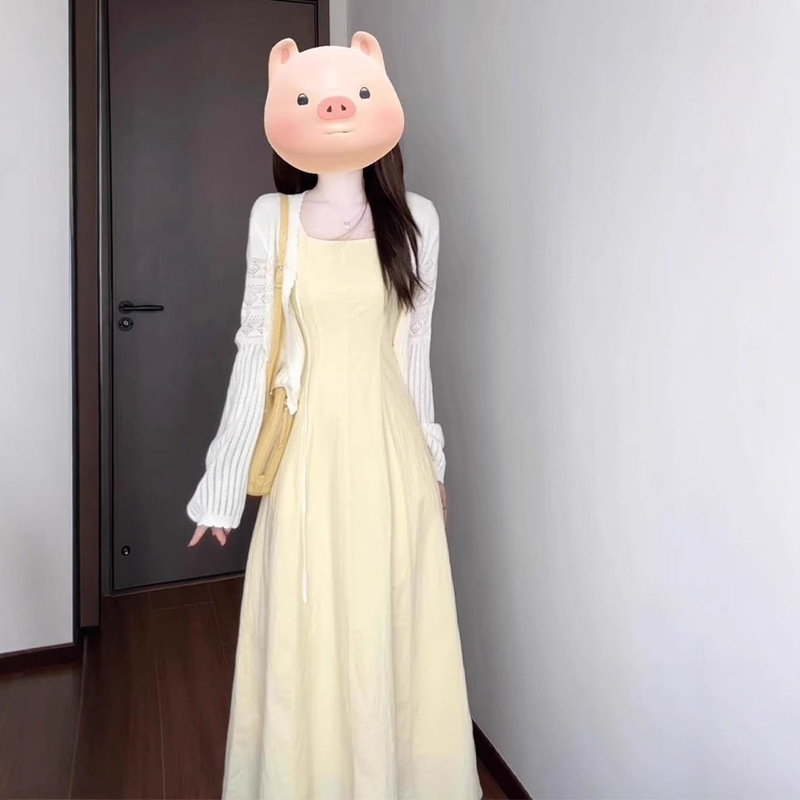 2026 Early Spring High-End Summer Beautiful Yellow Suspender Dress New Women's Long Dress Knit Set