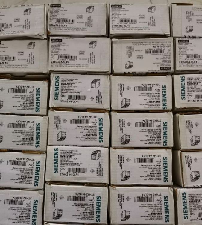 AH-13D4-13H/AH-16D4-16H/AH-20D4-20H断路器咨询