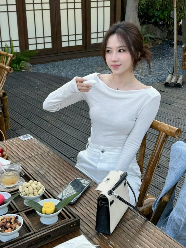 设计感白色薄款长袖上衣女2025新款夏季小个子阔腿裤打底衫两件套|undefined