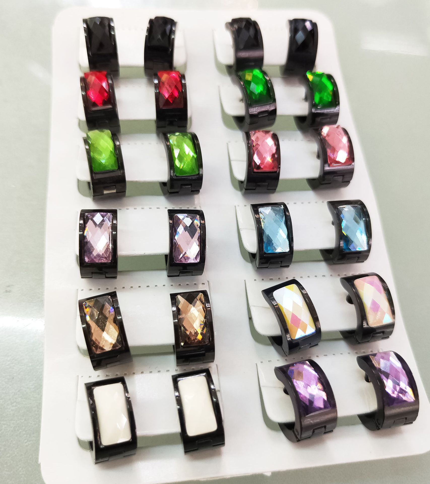 10822678017_1665651796