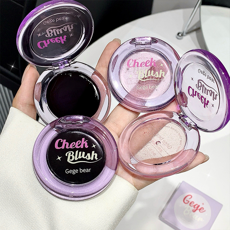 Gegebear Black Magic Blush transparente y suave, mejora el aspecto de la chica coreana.