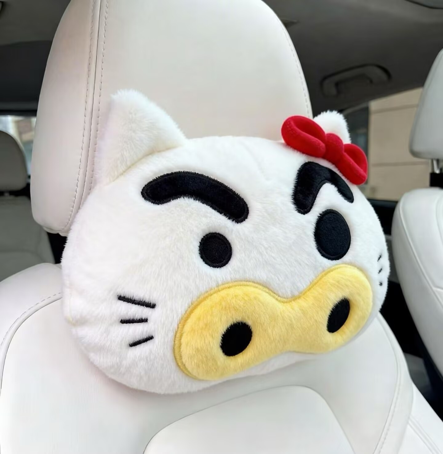 Crayon Shin-Chan Chubby Zaemon Car Headrest Neck Pillow Cushion Car Seat Crayon Shin-Chan Car Headrest