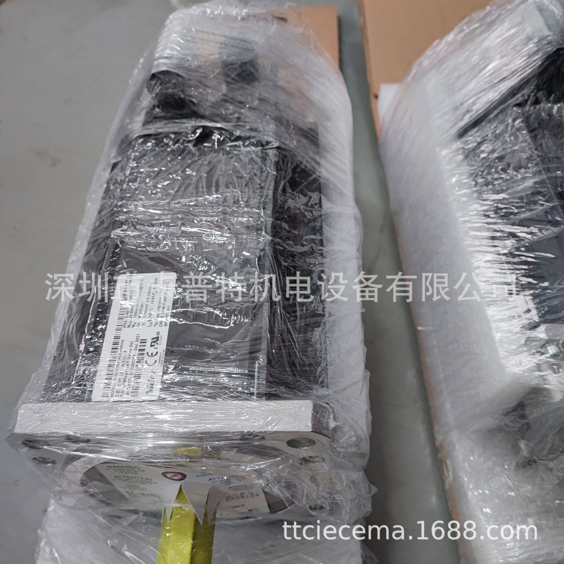 142UDD200BAFBA 伺服电机 NIDEC 原装全新 142UDD200BBFBA174