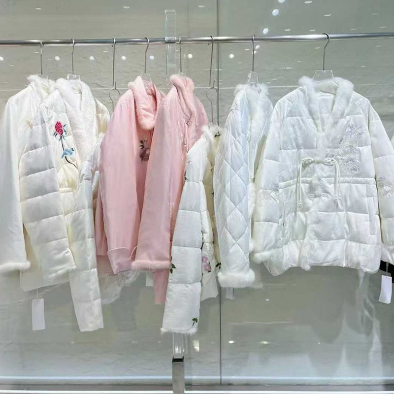 25冬国风水貂鹅绒服羽绒服直播间流量品牌大版型女装库存尾货供应