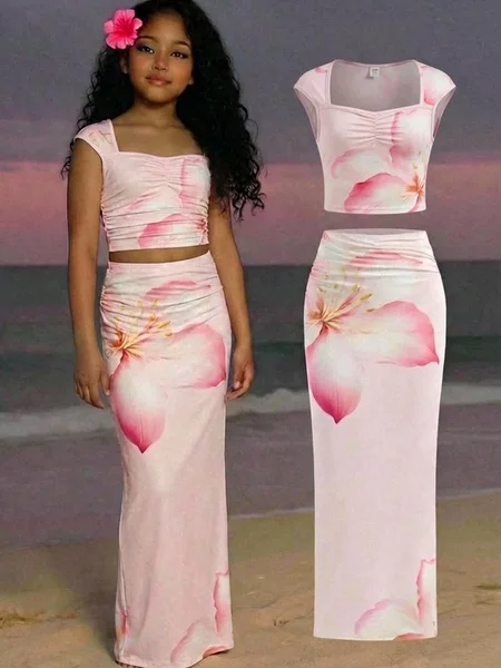 Girls' Summer Pink Square-Neck Short Top with Exposed Waist and Pleated Details + Long Floral Print Skirt Two-Piece Set